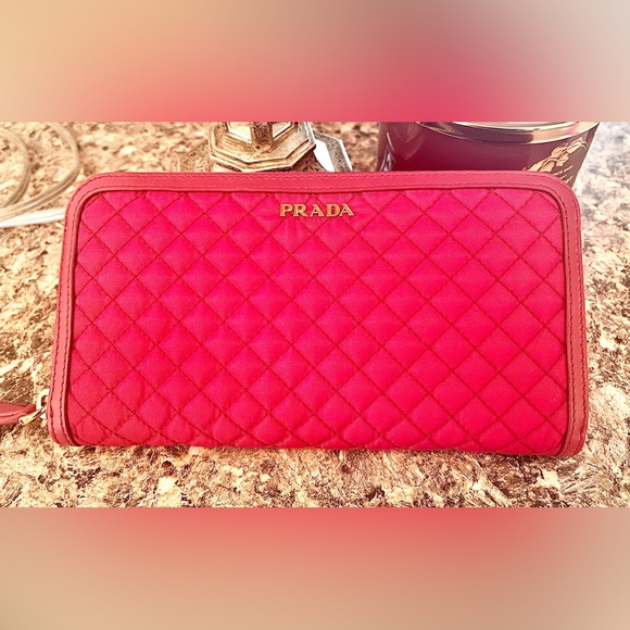 Prada quilted Tessuto Zip-around Leather trim& interior Wallet Excellent Cond - Picture 16 of 16